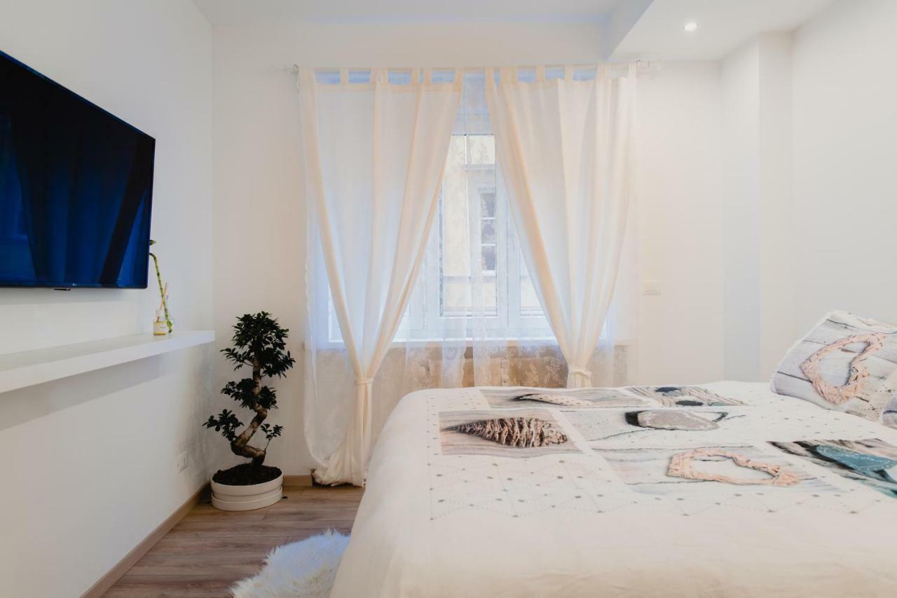 La Boutique Del Vento - Esclusivo In Pieno Centro Apartment Trieste Luaran gambar
